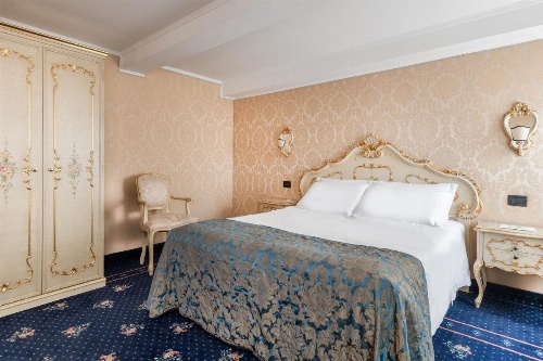 Hotel Montecarlo image 13